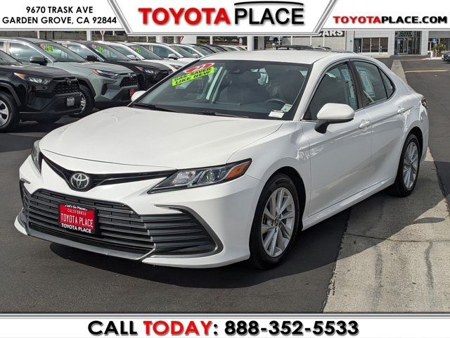 2022 Toyota Camry LE