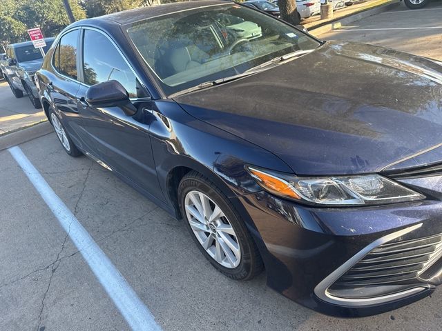 2022 Toyota Camry LE