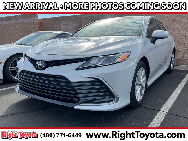 2022 Toyota Camry LE