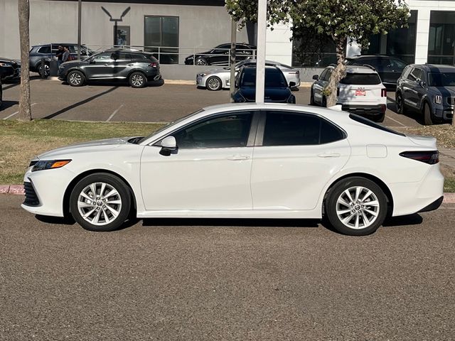 2022 Toyota Camry LE