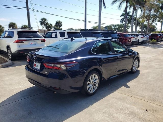 2022 Toyota Camry LE