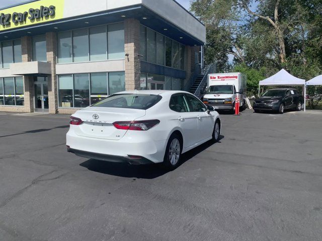 2022 Toyota Camry LE