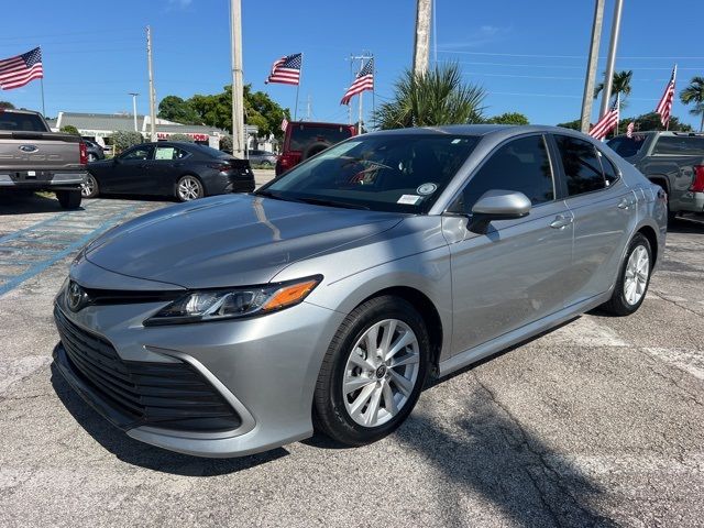 2022 Toyota Camry LE