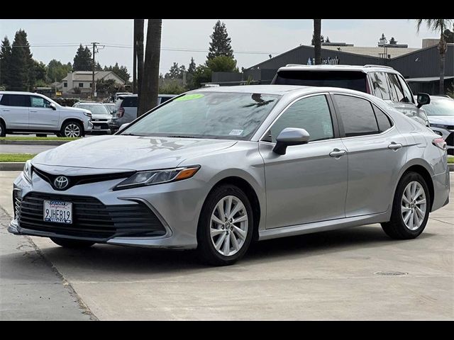 2022 Toyota Camry LE