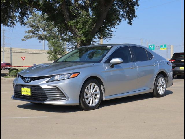 2022 Toyota Camry LE