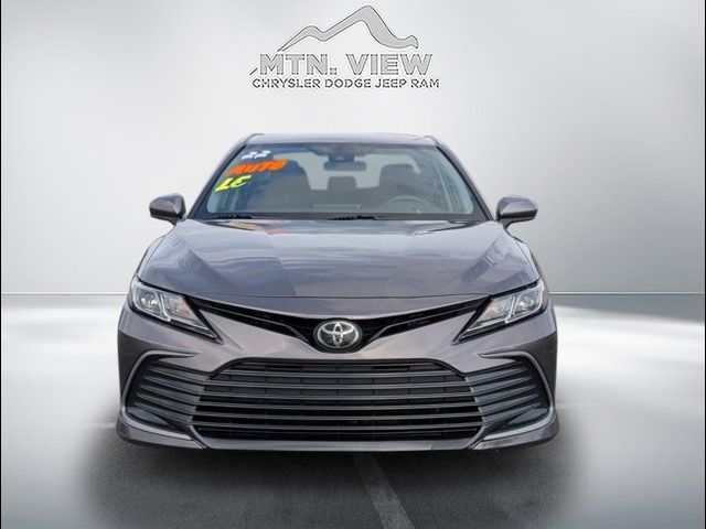 2022 Toyota Camry LE