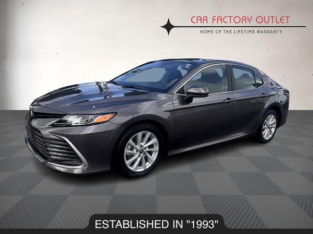 2022 Toyota Camry LE