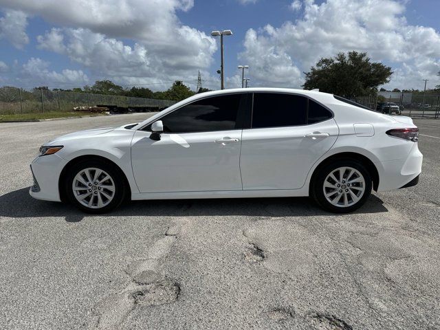 2022 Toyota Camry LE