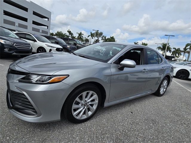 2022 Toyota Camry LE