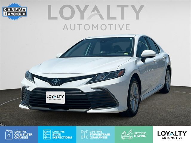 2022 Toyota Camry LE