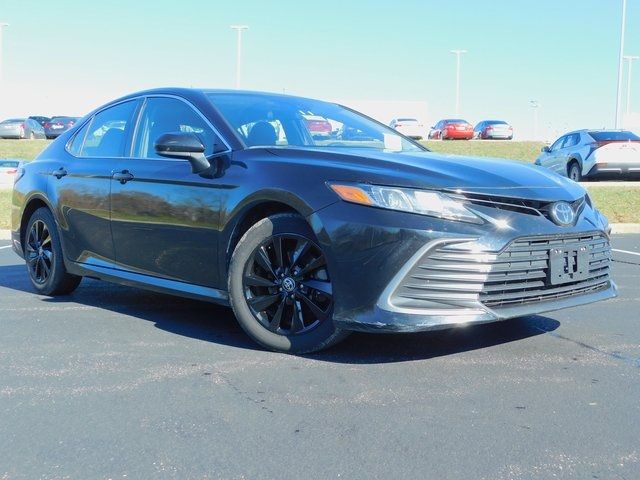 2022 Toyota Camry LE