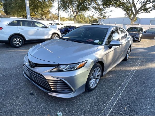 2022 Toyota Camry LE