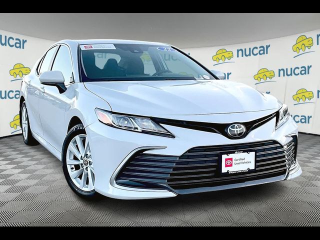 2022 Toyota Camry LE