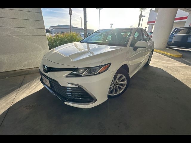 2022 Toyota Camry LE