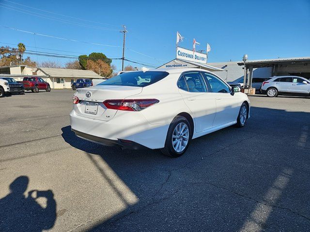 2022 Toyota Camry LE