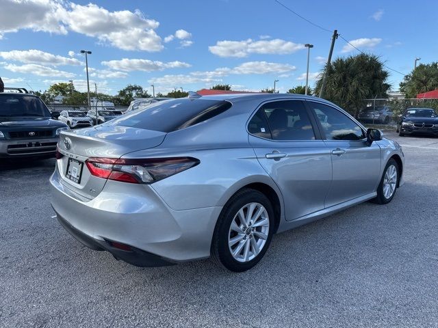 2022 Toyota Camry LE