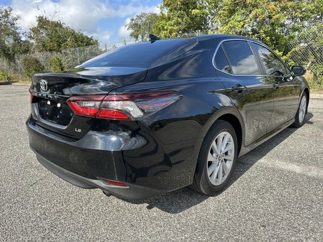 2022 Toyota Camry LE