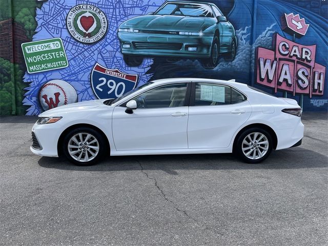 2022 Toyota Camry LE