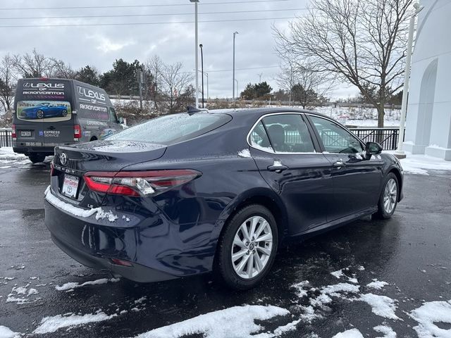 2022 Toyota Camry LE