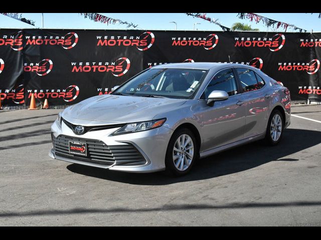 2022 Toyota Camry LE