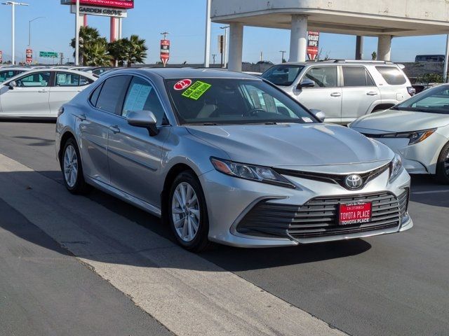 2022 Toyota Camry LE