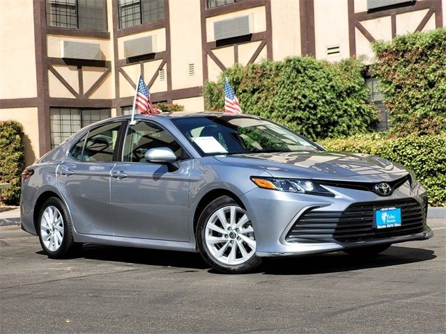 2022 Toyota Camry LE