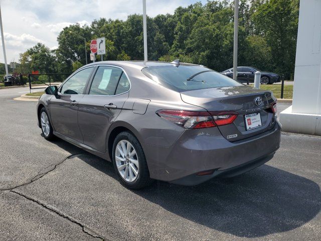 2022 Toyota Camry LE