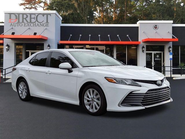2022 Toyota Camry LE