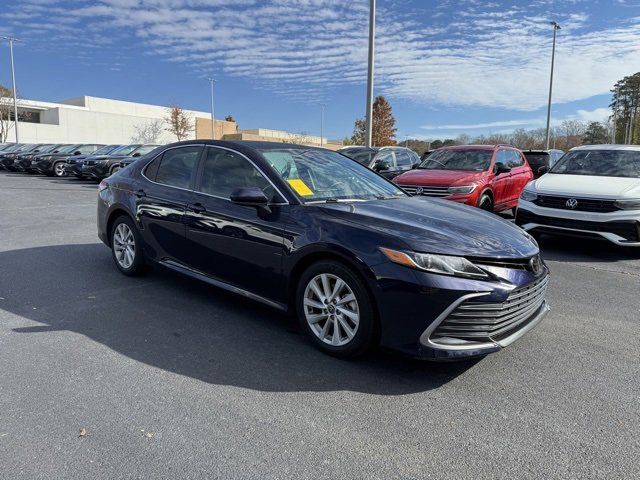 2022 Toyota Camry LE