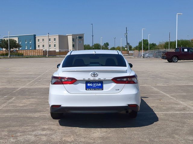 2022 Toyota Camry LE