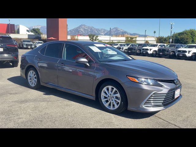 2022 Toyota Camry LE