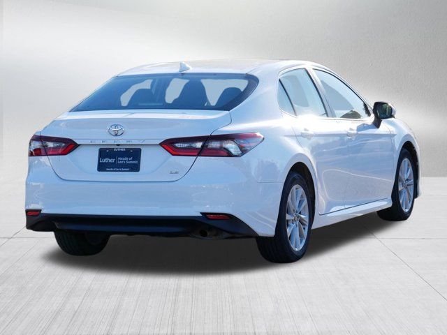 2022 Toyota Camry LE