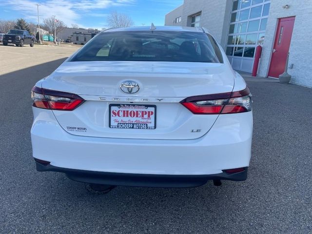 2022 Toyota Camry LE
