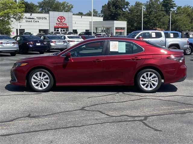 2022 Toyota Camry LE