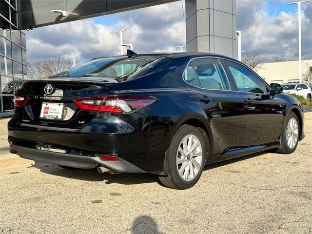 2022 Toyota Camry LE