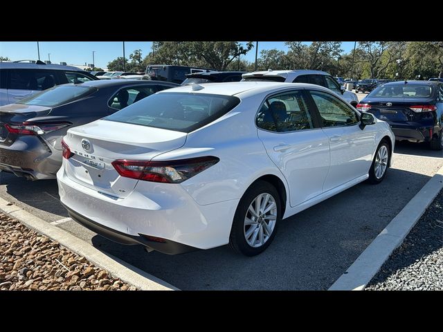 2022 Toyota Camry LE