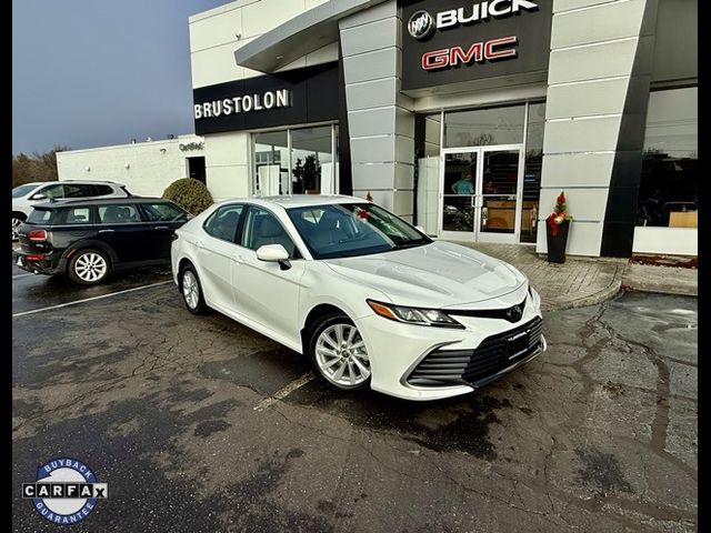 2022 Toyota Camry LE