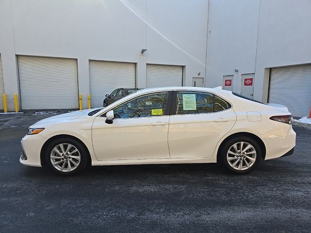 2022 Toyota Camry LE