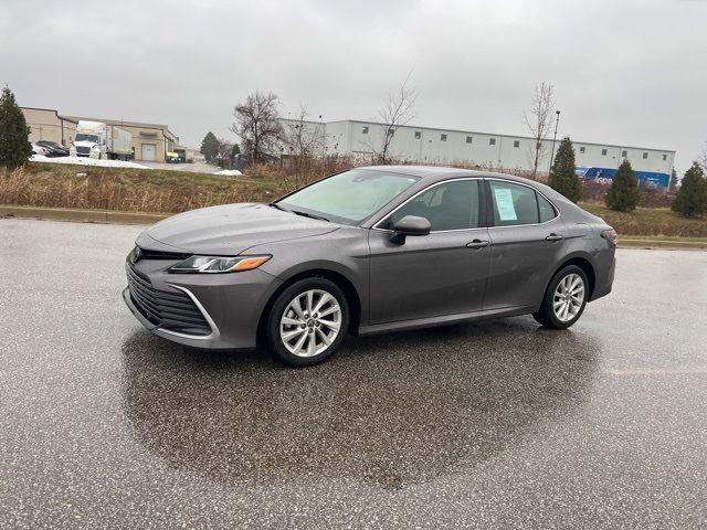 2022 Toyota Camry LE