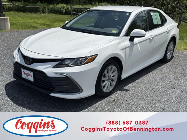 2022 Toyota Camry LE