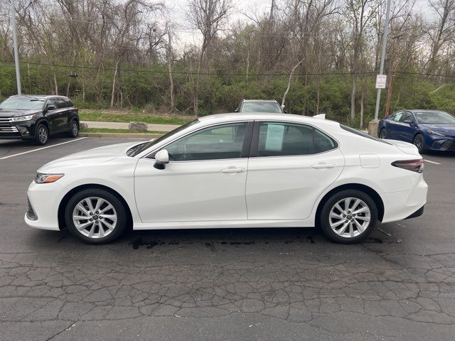 2022 Toyota Camry LE