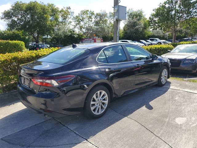 2022 Toyota Camry LE