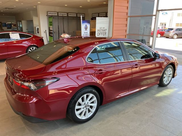 2022 Toyota Camry LE