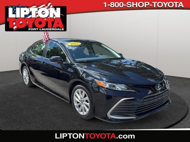 2022 Toyota Camry LE