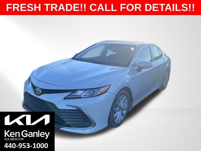 2022 Toyota Camry LE