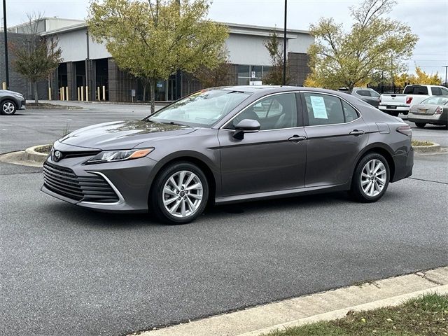 2022 Toyota Camry LE