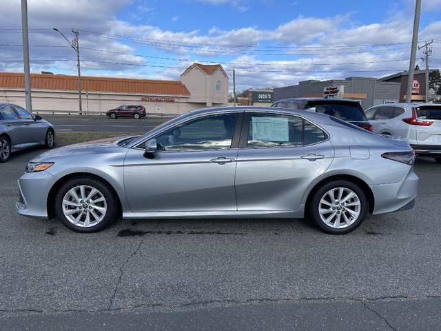 2022 Toyota Camry LE