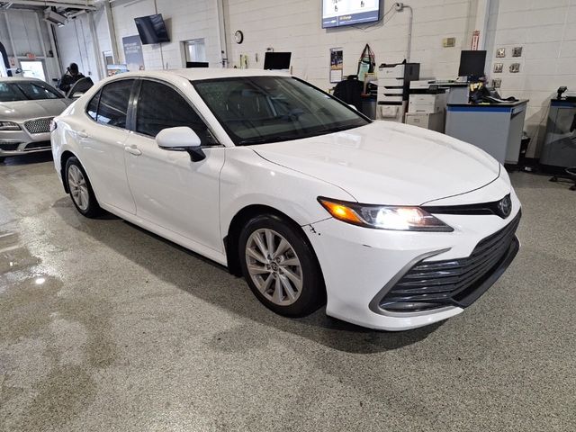 2022 Toyota Camry LE