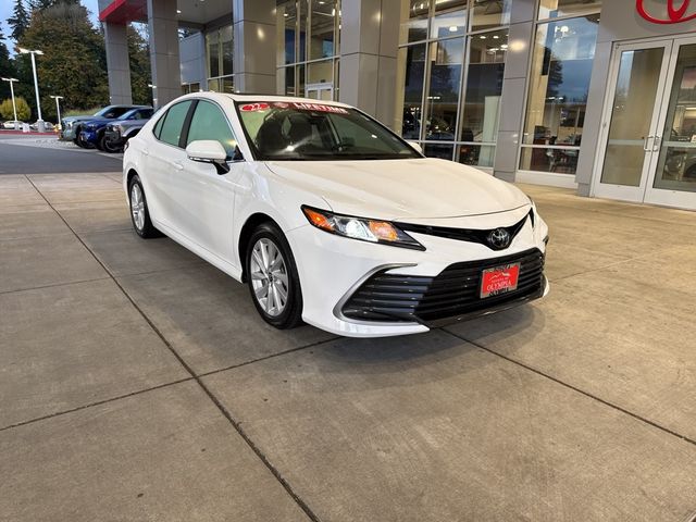 2022 Toyota Camry LE