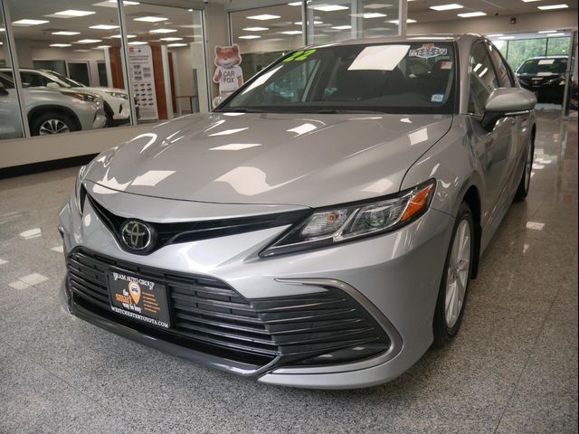 2022 Toyota Camry LE